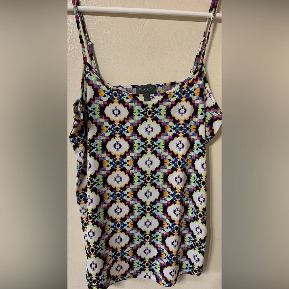🦋4x20 NWOT The Limited Colorful Prints Camisole, Sleeveless Top.Size M